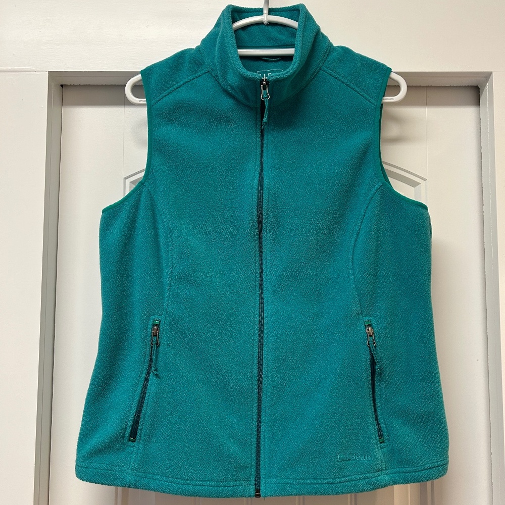 LL BEAN Woman’s POLARTEC Vest Teal Item ID 284616 RN 71341 VN 01540 Size L